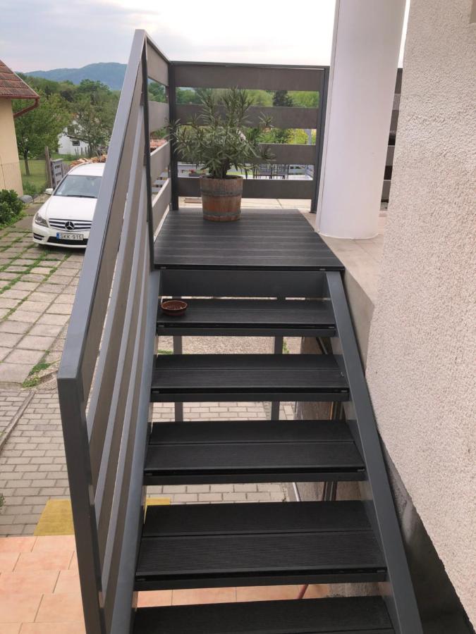 Pupos Apartman Szigliget Exterior photo